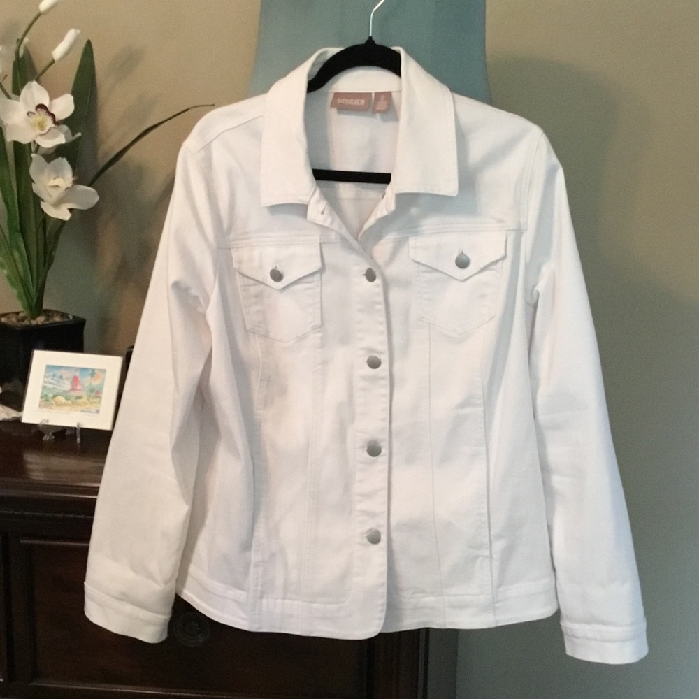 Chico's -EUC-White Women's Denim Jacket - Clean Button-Front Style